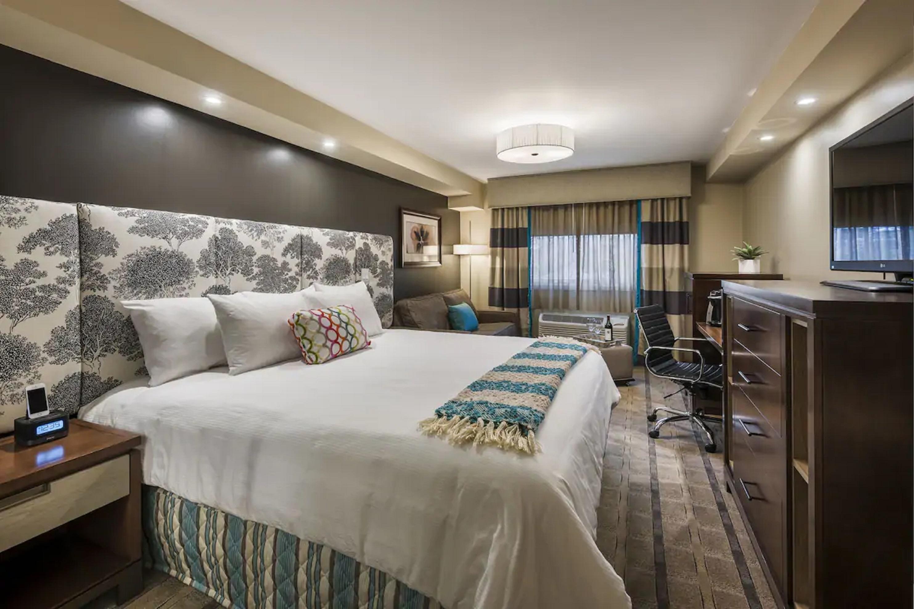 The Kenilworth Hotel - Newark Airport West Экстерьер фото